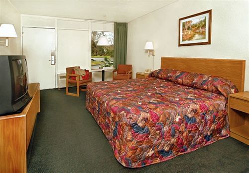 Masters Inn I-26 Cayce Kültér fotó